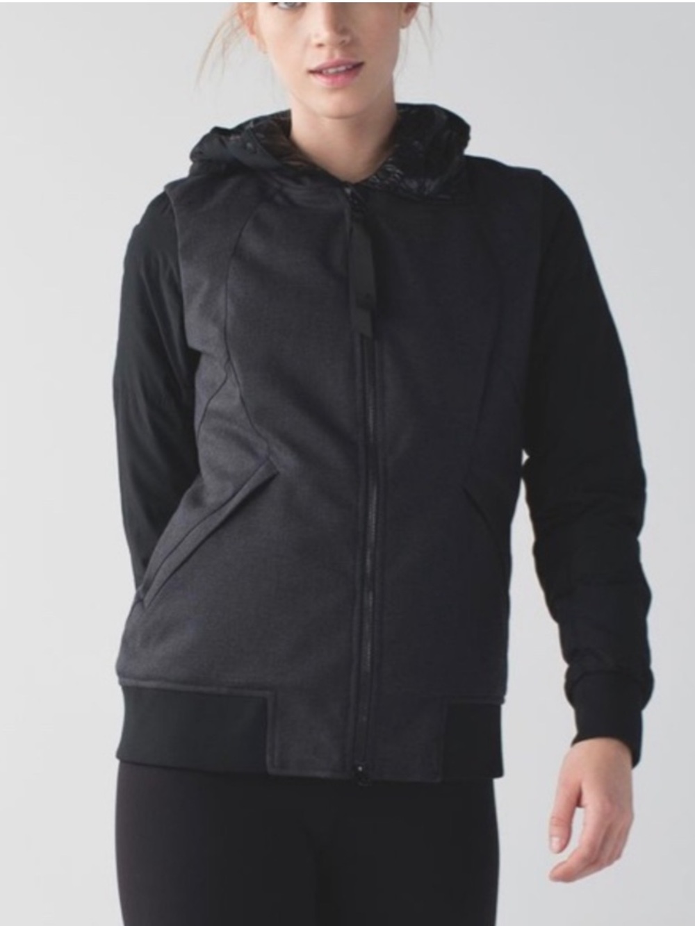 Lululemon Chilly Bomber Jacket size 10 quilted down with removable hood